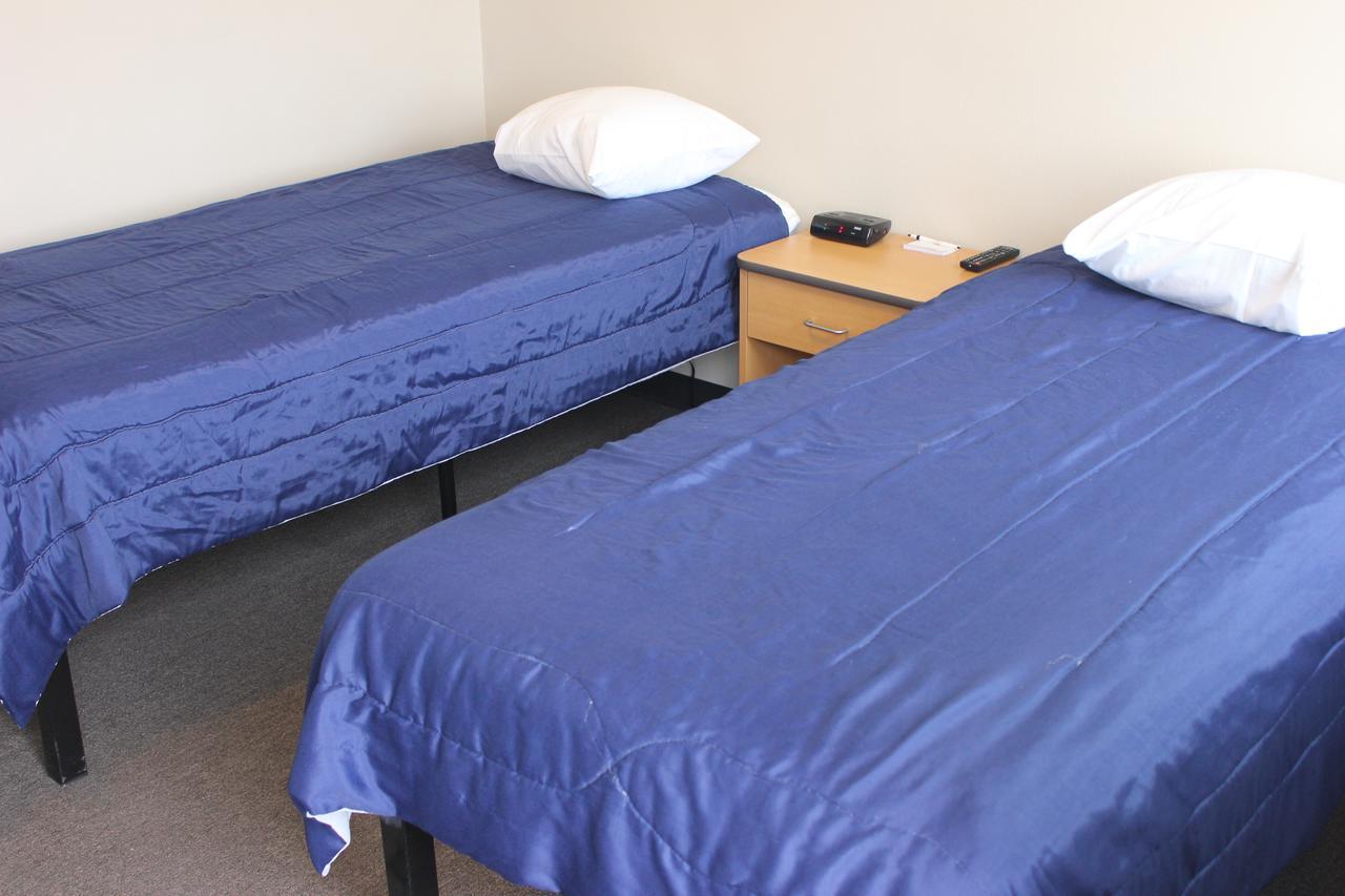 Prairie Suites Motel Уиллистон Экстерьер фото
